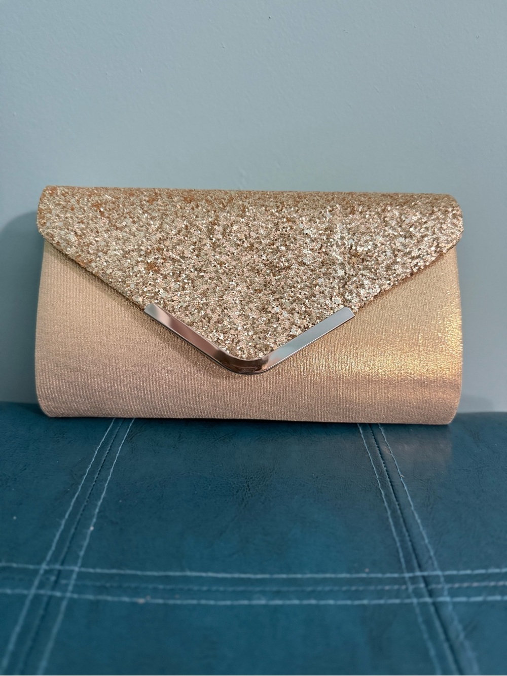 Sparkle Envelope Clutch in Gold